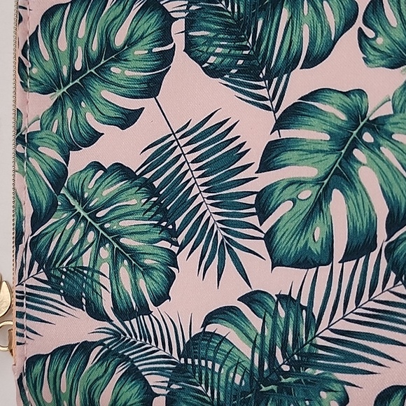 3Ipsy Bags Gre en & Pink NWOT - Picture 10 of 11